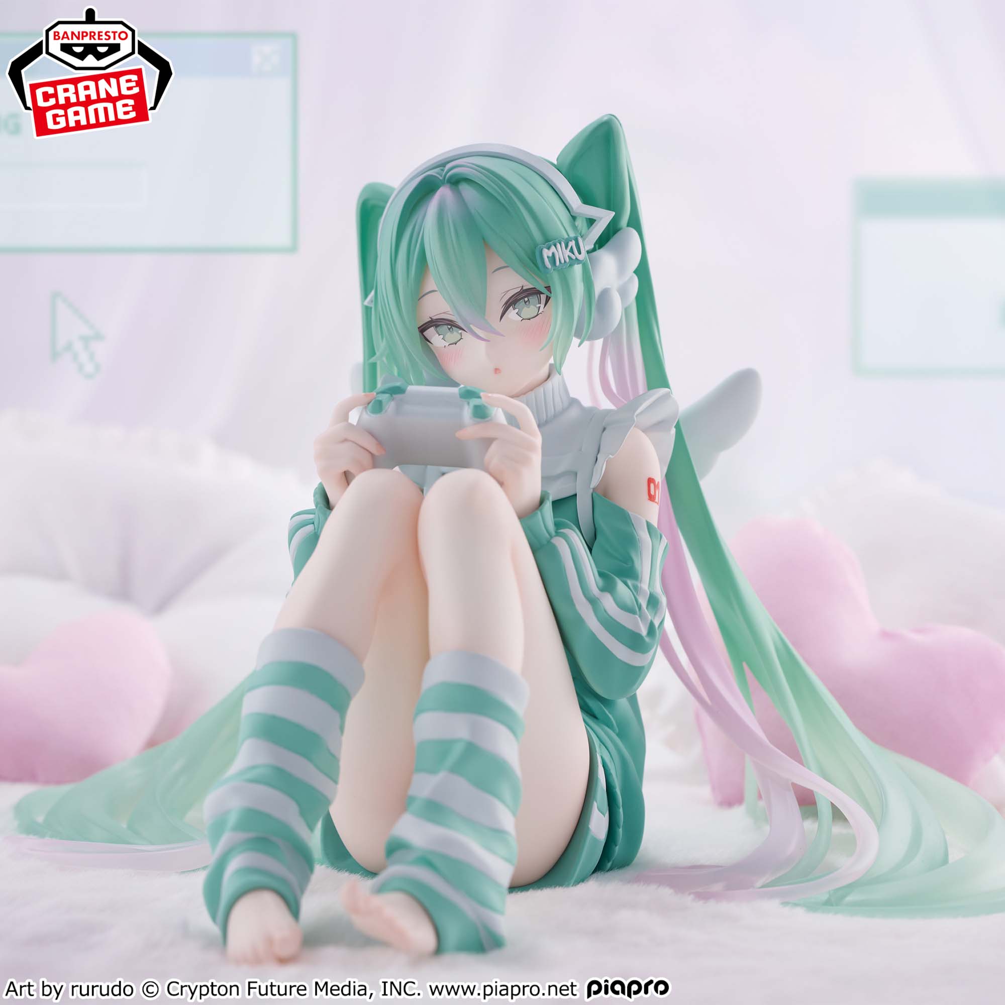 Hatsune Miku Holiday Memories  Game  Figure