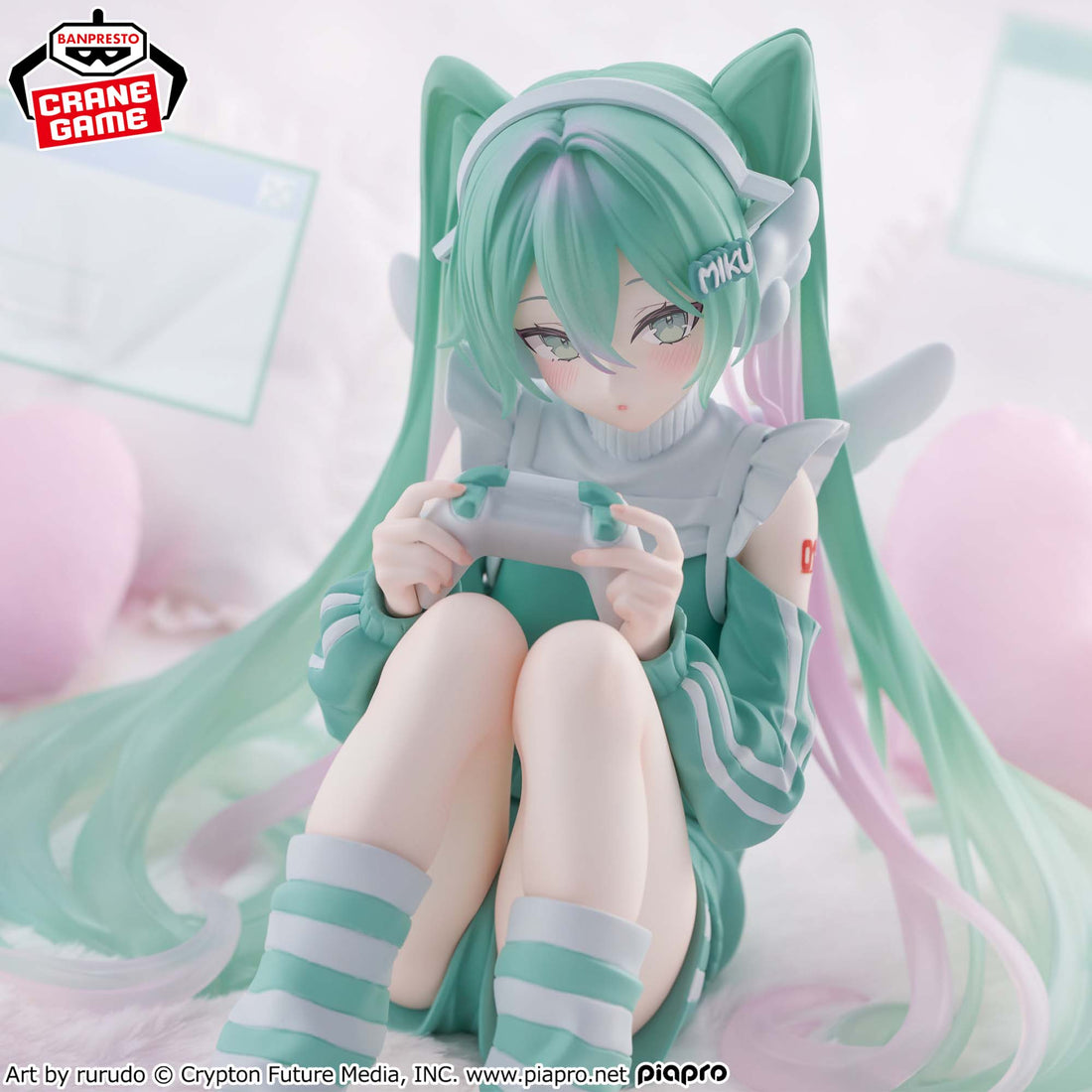 Hatsune Miku Holiday Memories  Game  Figure