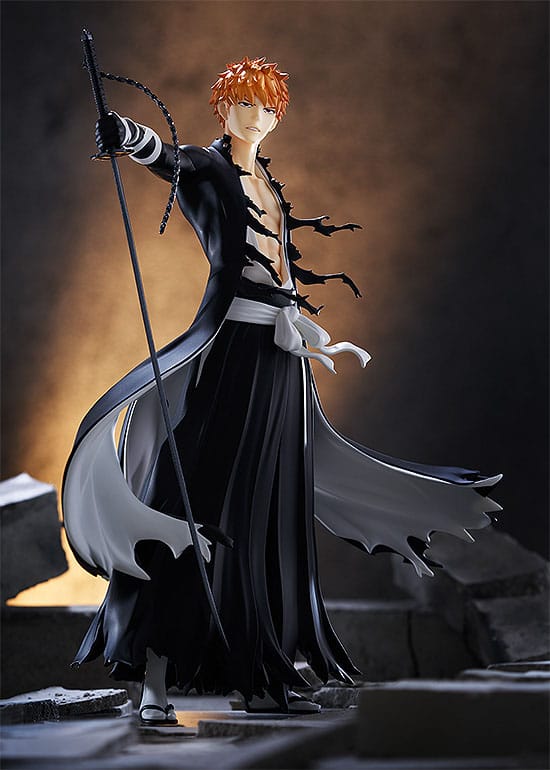 STATUE ICHIGO KUROSAKI AVEC ÉPÉE 17CM STATUE ICHIGO KUROSAKI AVEC ÉPÉE 17CM