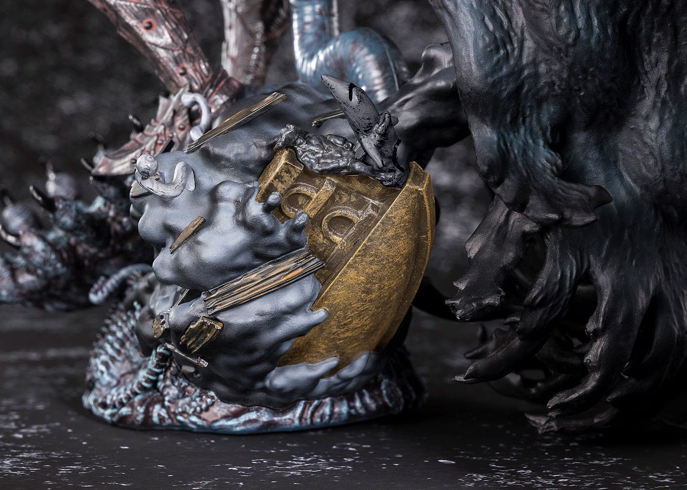 Berserk Figuarts ZERO Metallic Touch PVC Statue Guts Berserker Armor 35 cm