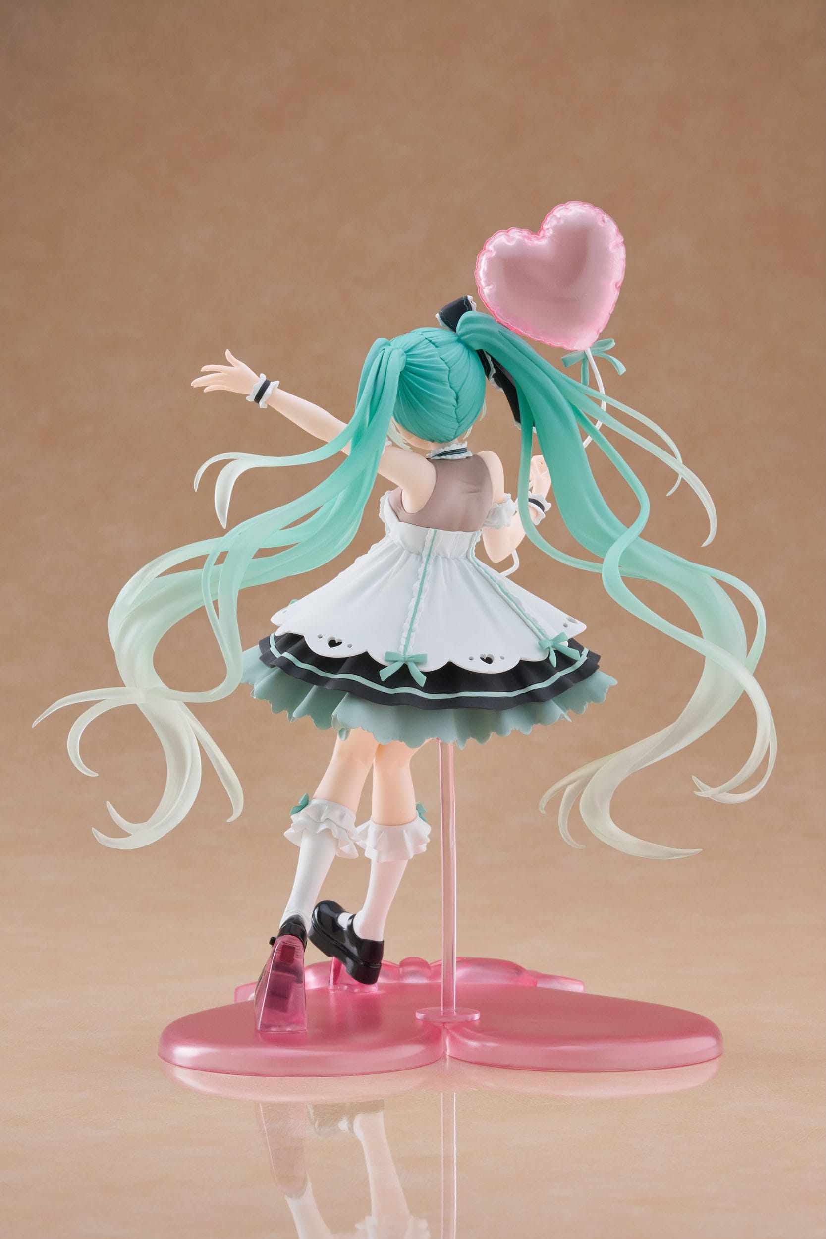 Hatsune Miku AMP+ PVC Statue Statue Hatsune Miku Birthday 2025 Party Ver. 21 cm