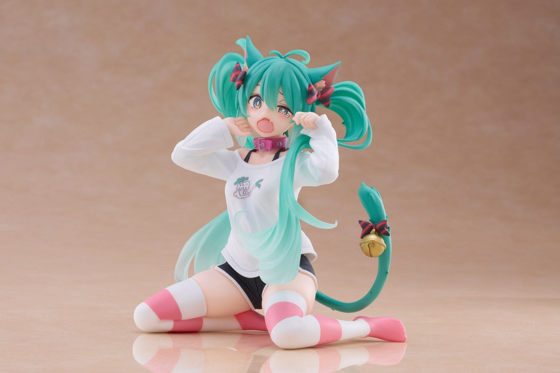Hatsune Miku PVC Statue Desktop Cute Figure Hatsune Miku Cat Ear T-Shirt Ver. 13 cm