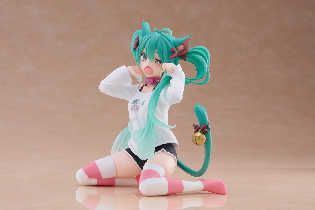 Hatsune Miku PVC Statue Desktop Cute Figure Hatsune Miku Cat Ear T-Shirt Ver. 13 cm